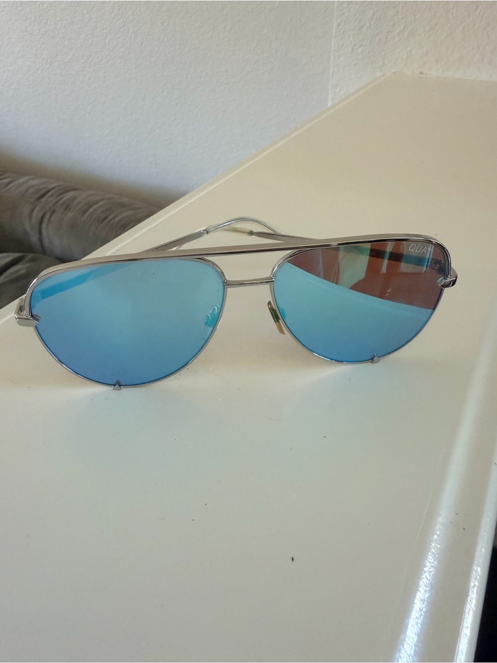Quay Australia Silver Aviator Sunglasses with Mirrored Lenses